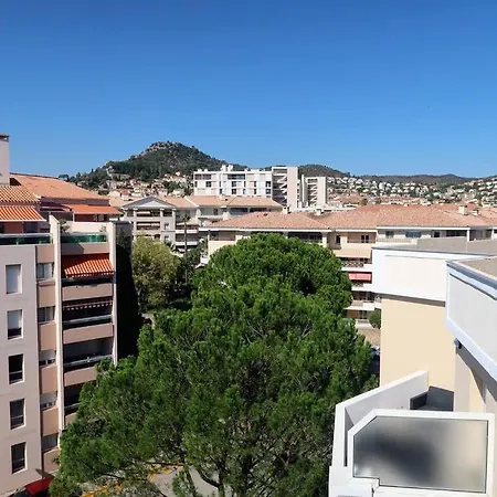 Centre Avec Piscine Et Parking Prive